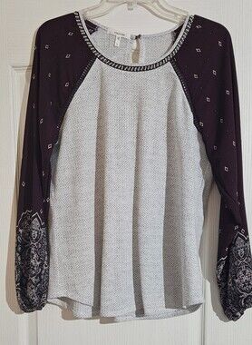 Maurices Gray Knit Front Top with Dark Purple Printed Raglan Sleeves